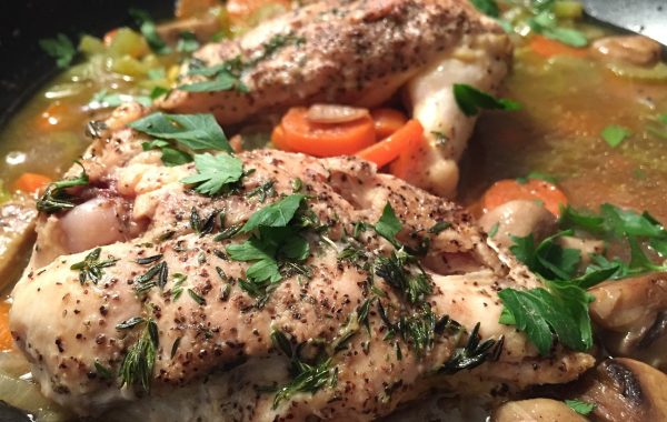 découvrez nos recettes savoureuses et faciles à base de blanc de poulet, pour des repas sains et gourmands.