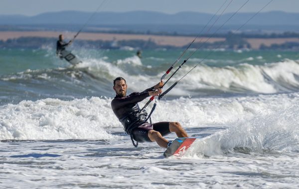 découvrez l'adrénaline des sports extrêmes : sensations fortes, aventures uniques et défis hors du commun pour les passionnés de sensations intenses.