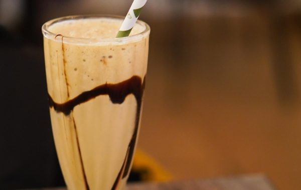 découvrez notre recette rafraîchissante de café glacé, parfaite pour les amateurs de café qui recherchent une boisson fraîche et énergisante.