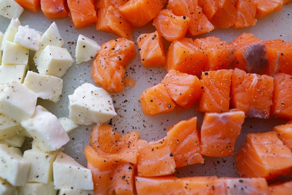 découvrez nos délicieux salmon wraps, une recette saine et gourmande alliant saumon frais, légumes croquants et une sauce savoureuse, parfaite pour un repas rapide et équilibré.